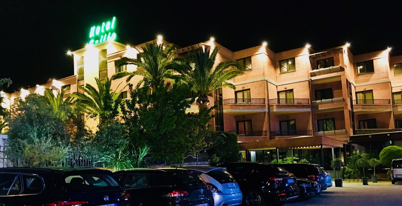 格里洛酒店 阿塞米尼 外观 照片